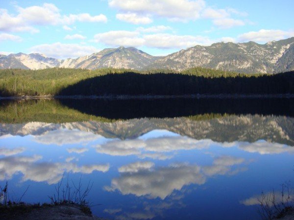 A kristálytiszta Eibsee, fotó: Kovács Brigitta
