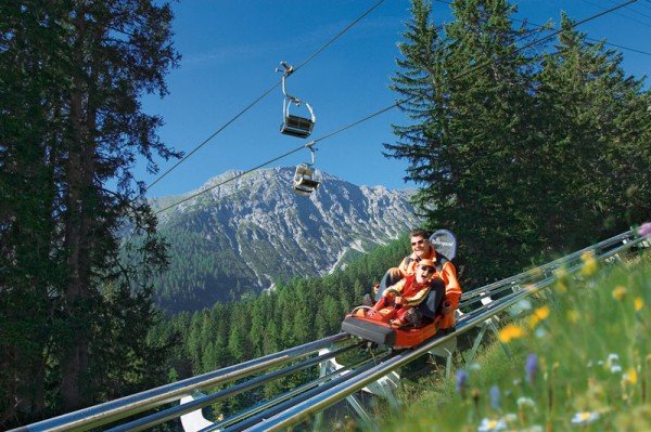 Száguldás az Alpine Coasteren, fotó: laerhenwald.com