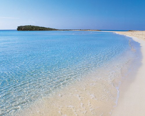 Ritka pillanat Nissi Beachen: csönd és nyugalom