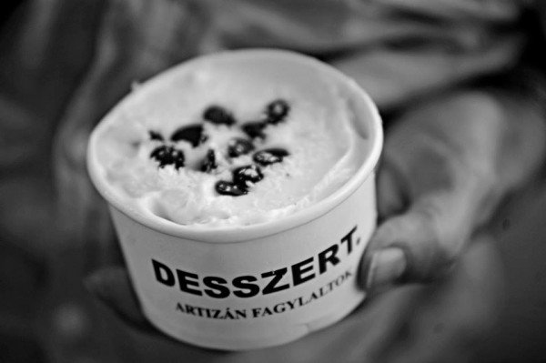 Az egyszerű csoki és vanília fagyit a Desszertben szerencsére nem ismerik. 