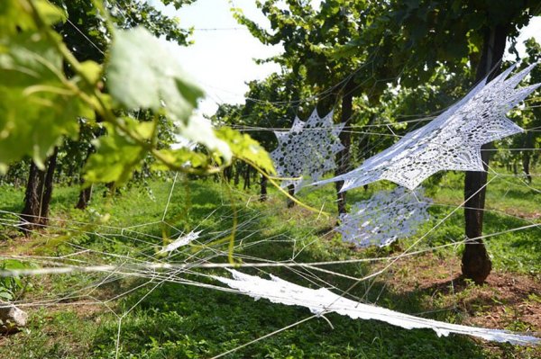 crochet-lace-street-art-nespoon-18